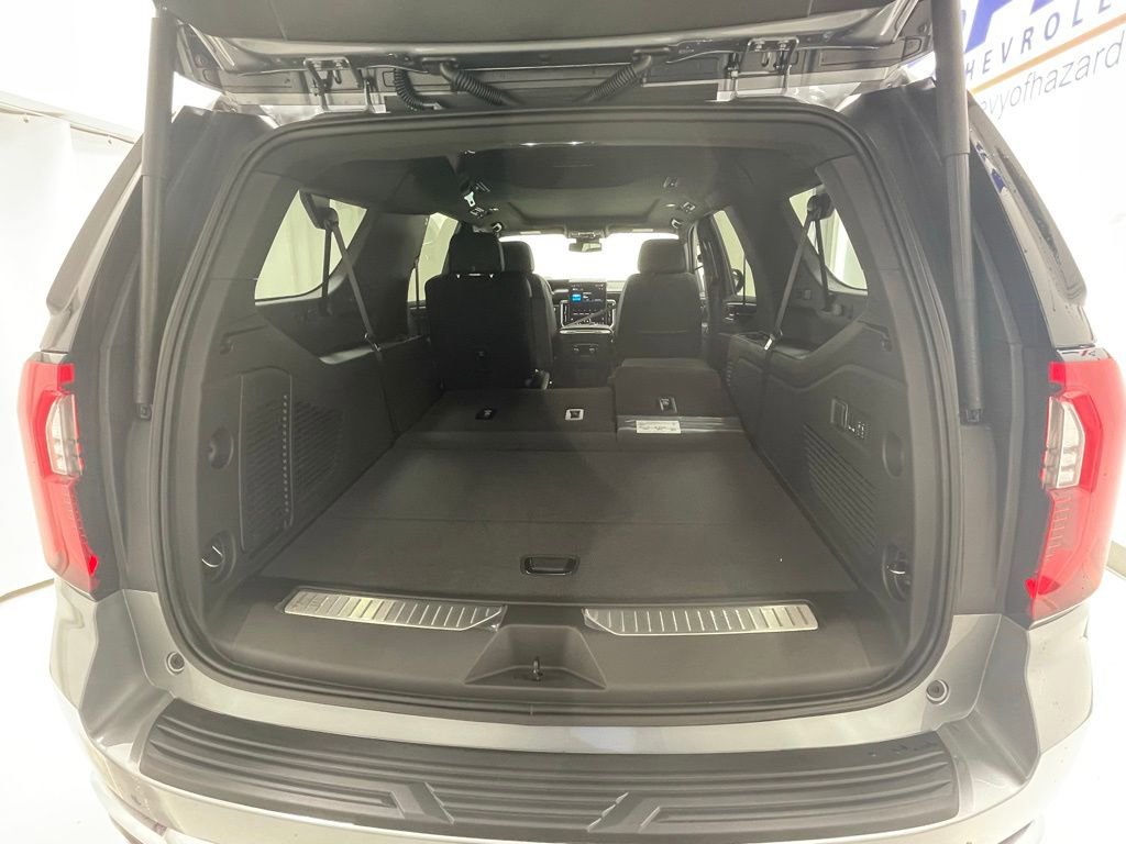 New 2026 GMC Yukon XL Denali w/ Sun & Power Step Package AWD/4WD image 5