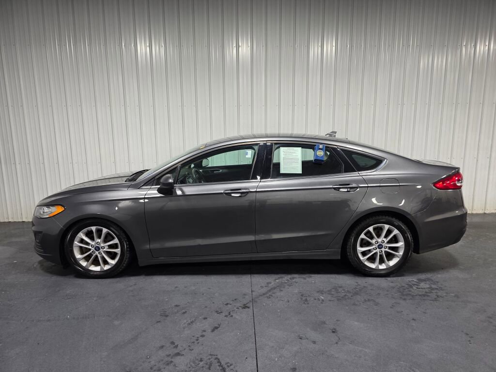 Used 2020 Ford Fusion SE FWD image 4