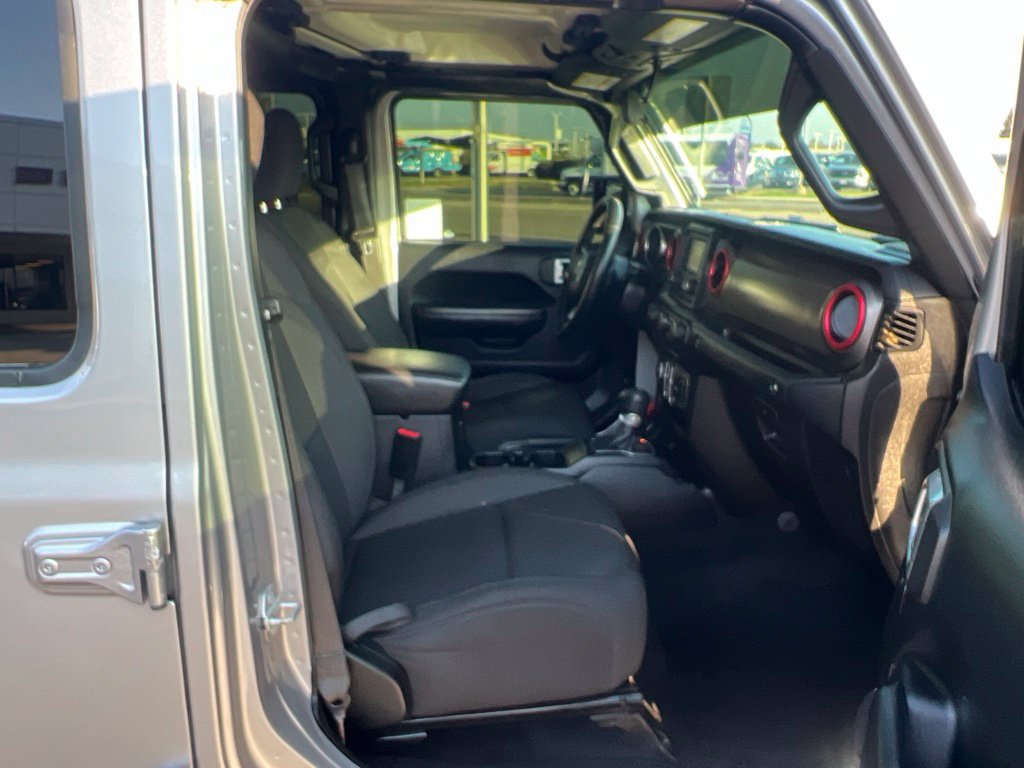 Used 2020 Jeep Wrangler Unlimited Sport S AWD/4WD image 32