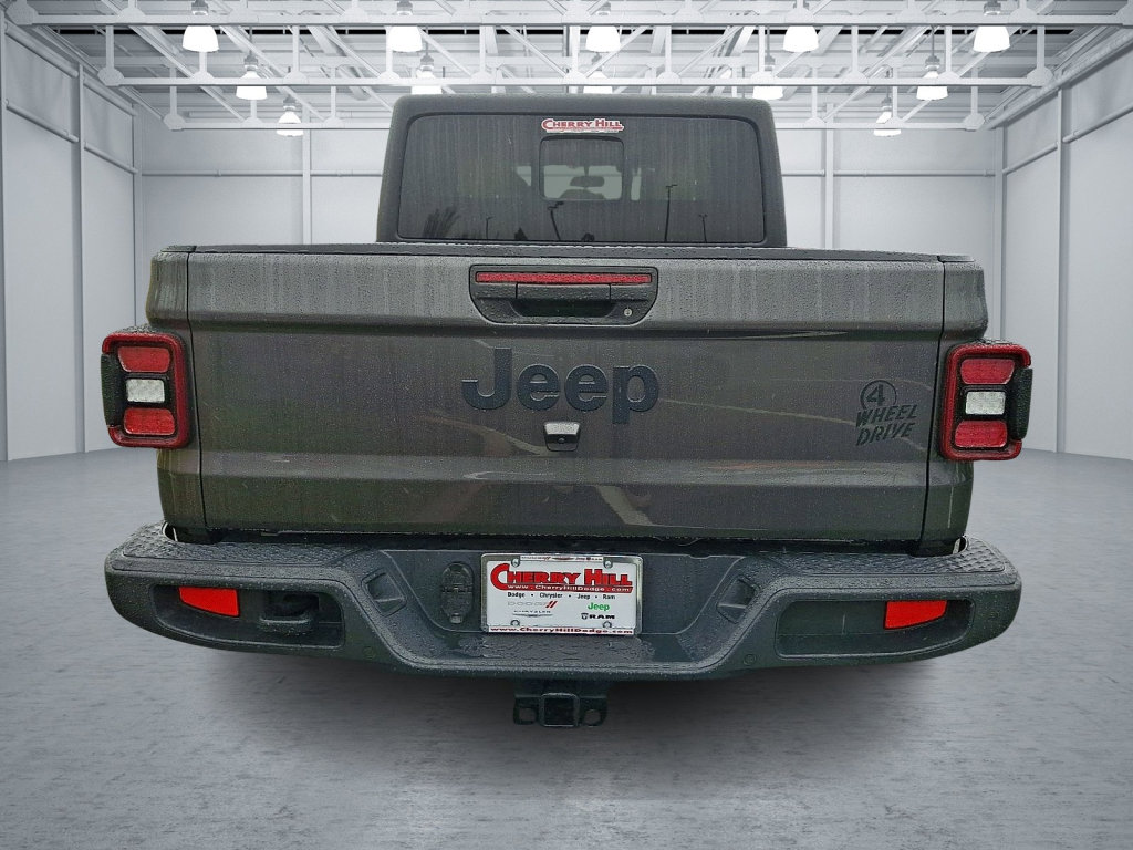 Used 2022 Jeep Gladiator Willys image 4
