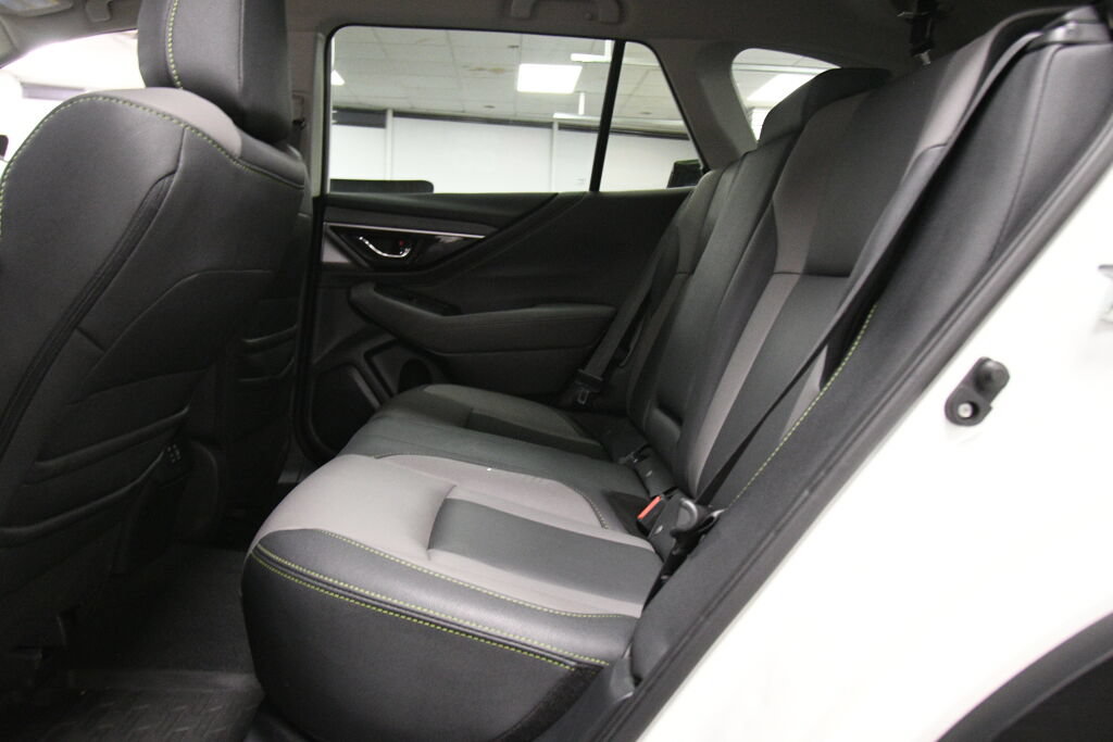 Used 2023 Subaru Outback Onyx Edition AWD/4WD image 19
