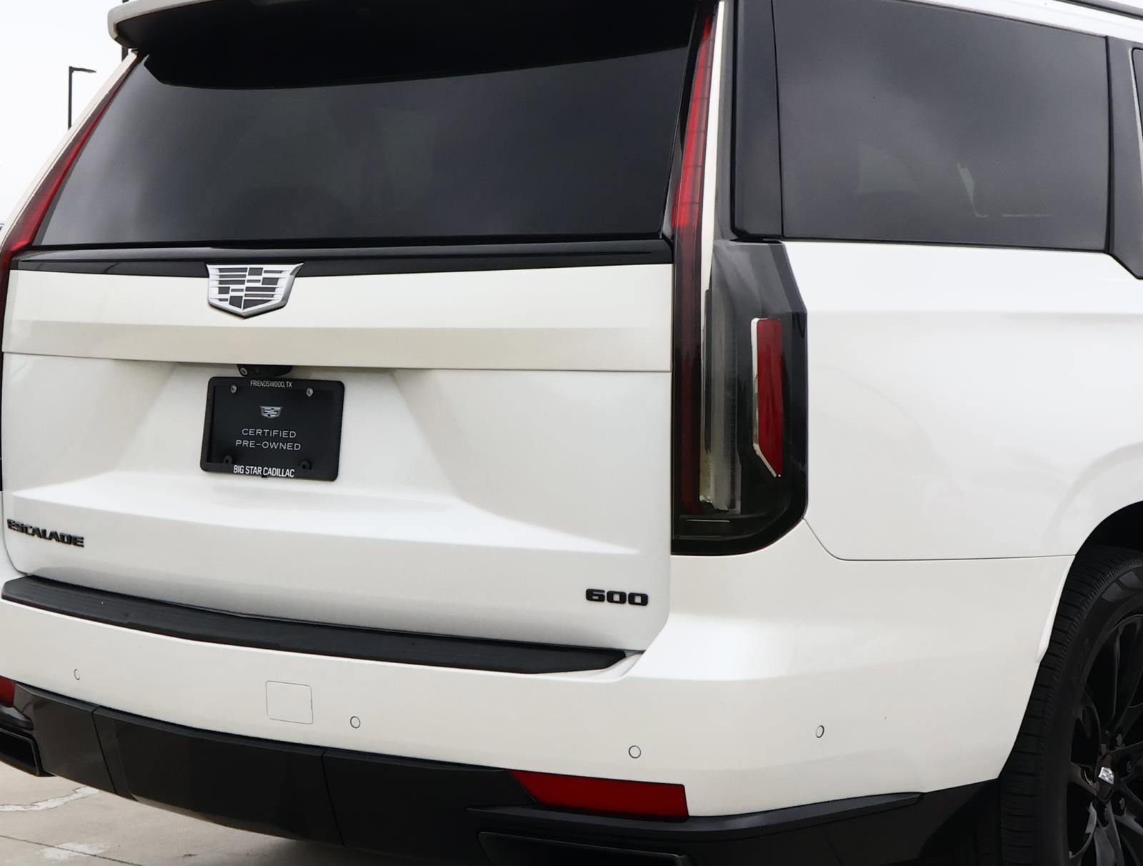 Used 2021 Cadillac Escalade ESV Sport Platinum w/ LPO, ONYX Package AWD/4WD image 11