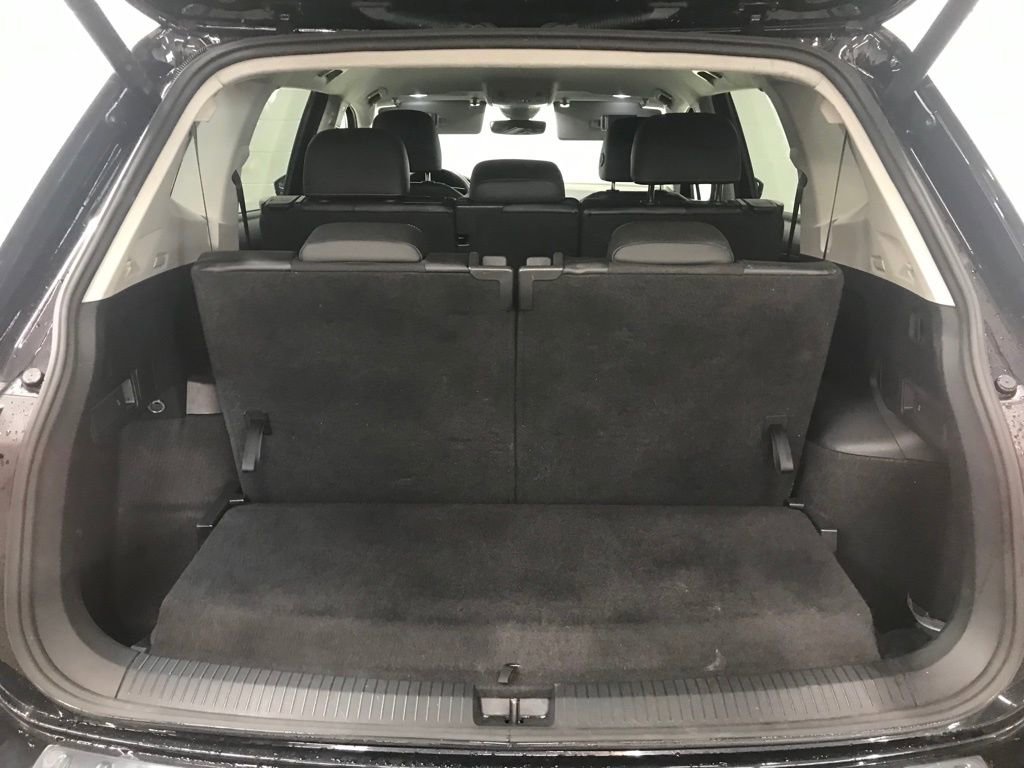 Used 2024 Volkswagen Tiguan SE image 29