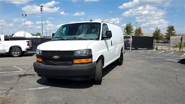 Used 2018 Chevrolet Express 2500 Work Van image 3