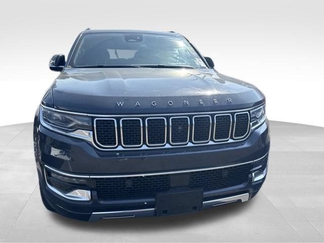 Used 2023 Jeep Wagoneer L Series III w/ Premium Group I AWD/4WD image 4