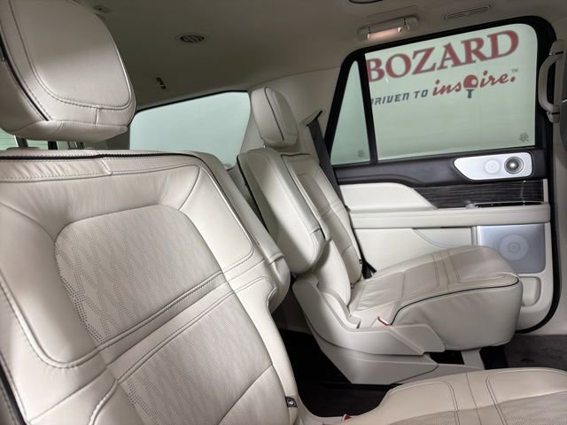 Certified 2022 Lincoln Navigator Black Label image 18