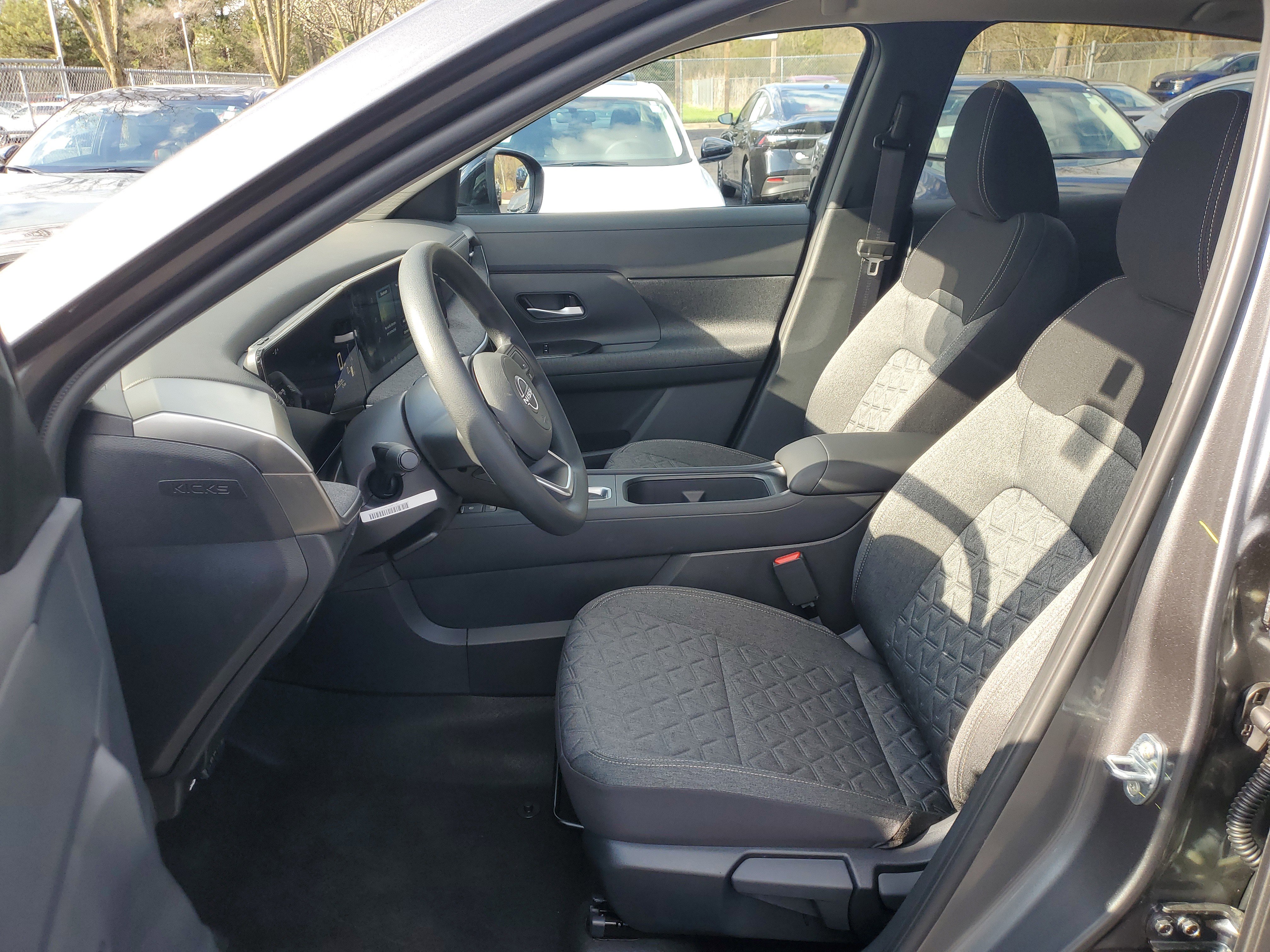 New 2026 Nissan Kicks SV w/ SV Premium Package AWD/4WD image 5