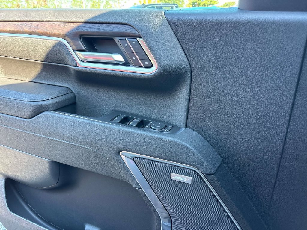 New 2026 GMC Sierra 1500 SLT AWD/4WD image 10