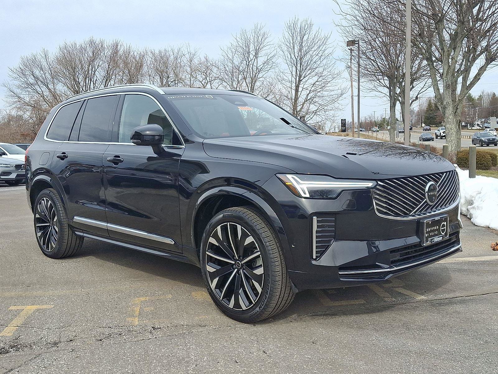 Certified 2025 Volvo XC90 B6 Plus image 1
