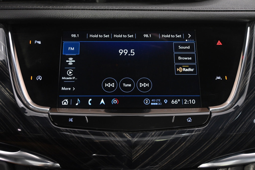 Used 2025 Cadillac XT6 Premium Luxury w/ LPO, Floor Liner Package AWD/4WD image 28