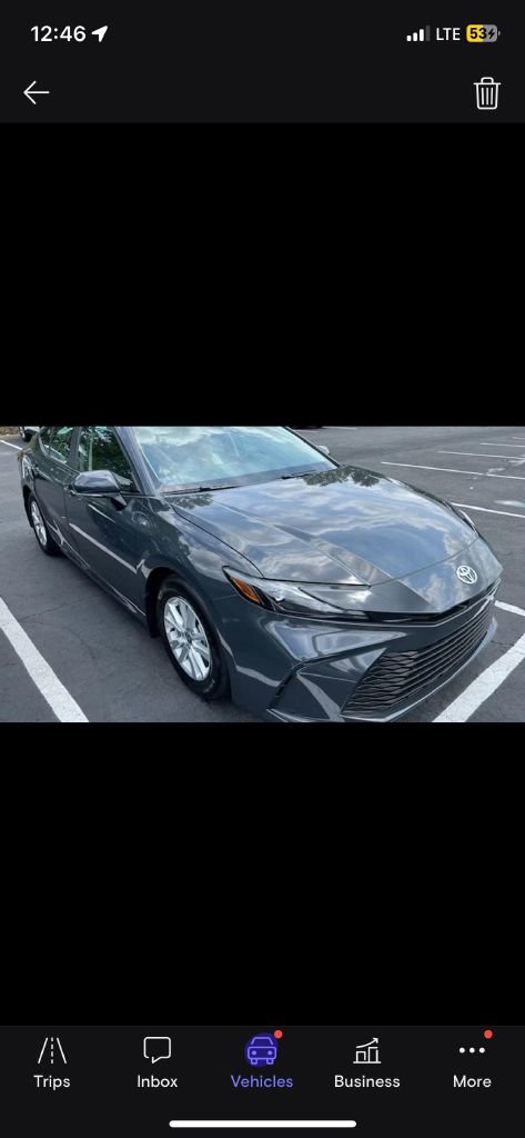 Used 2025 Toyota Camry XSE image 3