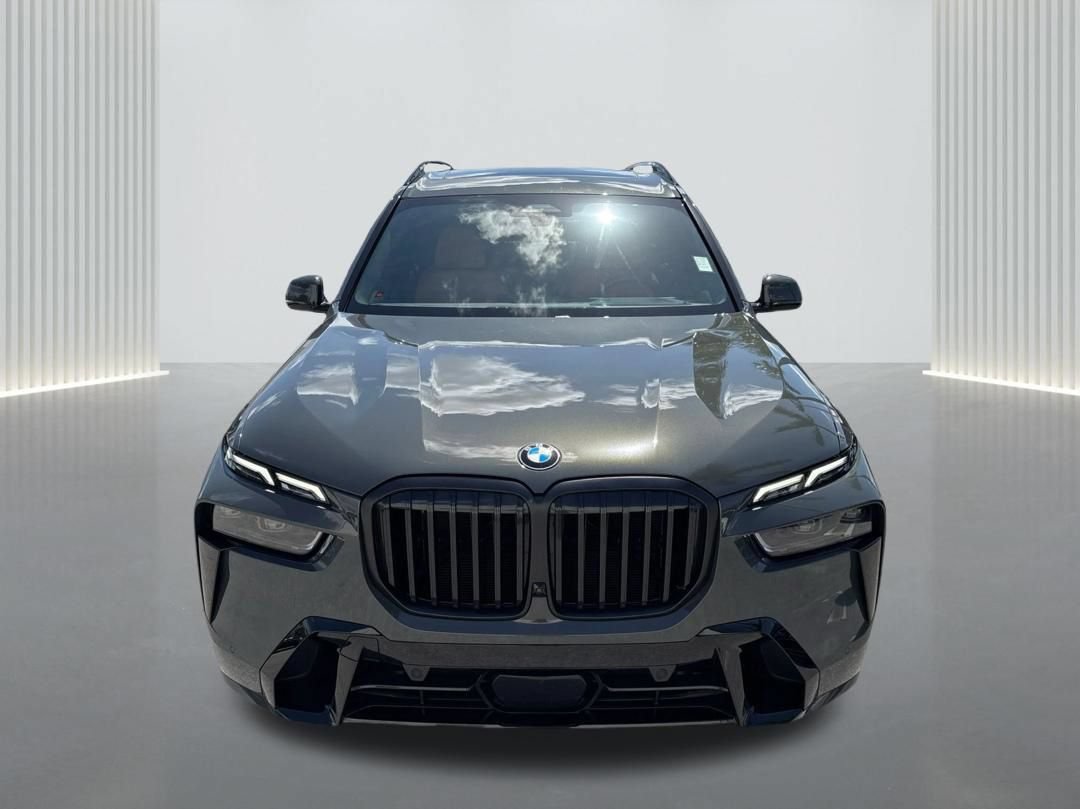 Used 2024 BMW X7 xDrive40i w/ M Sport Package AWD/4WD video 2