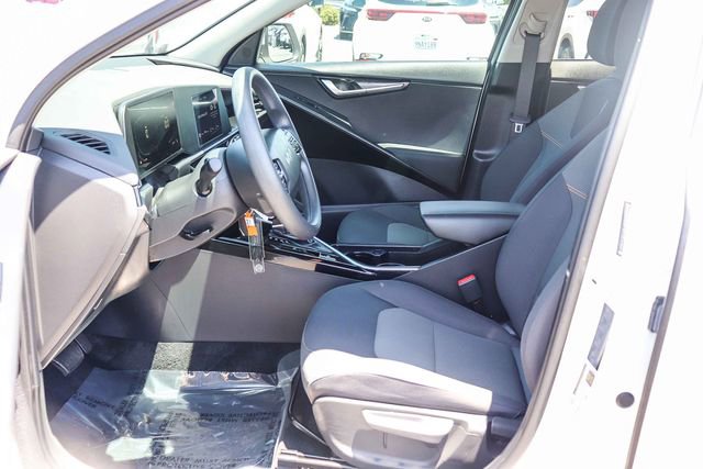 Used 2023 Kia Niro LX FWD image 21