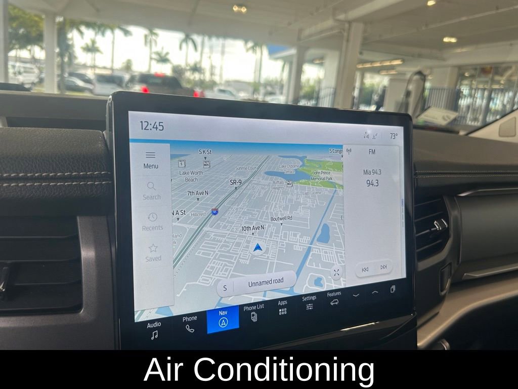 Used 2022 Ford Expedition XLT image 11