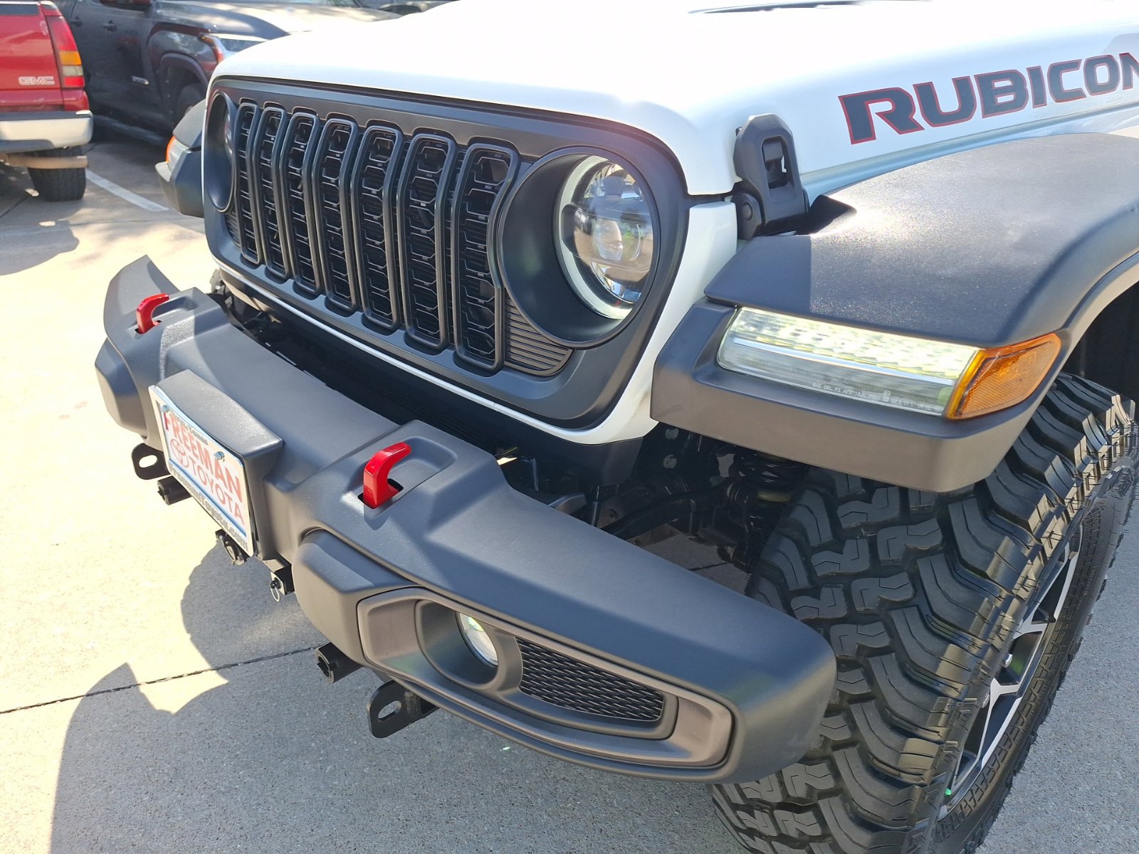 Used 2024 Jeep Wrangler Unlimited Rubicon w/ Convenience Group AWD/4WD image 10