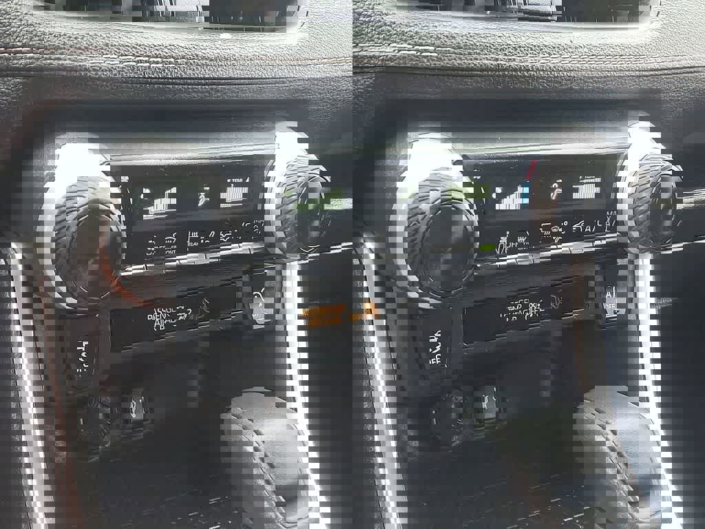 Used 2019 Toyota RAV4 LE w/ All Weather Liner Package image 19