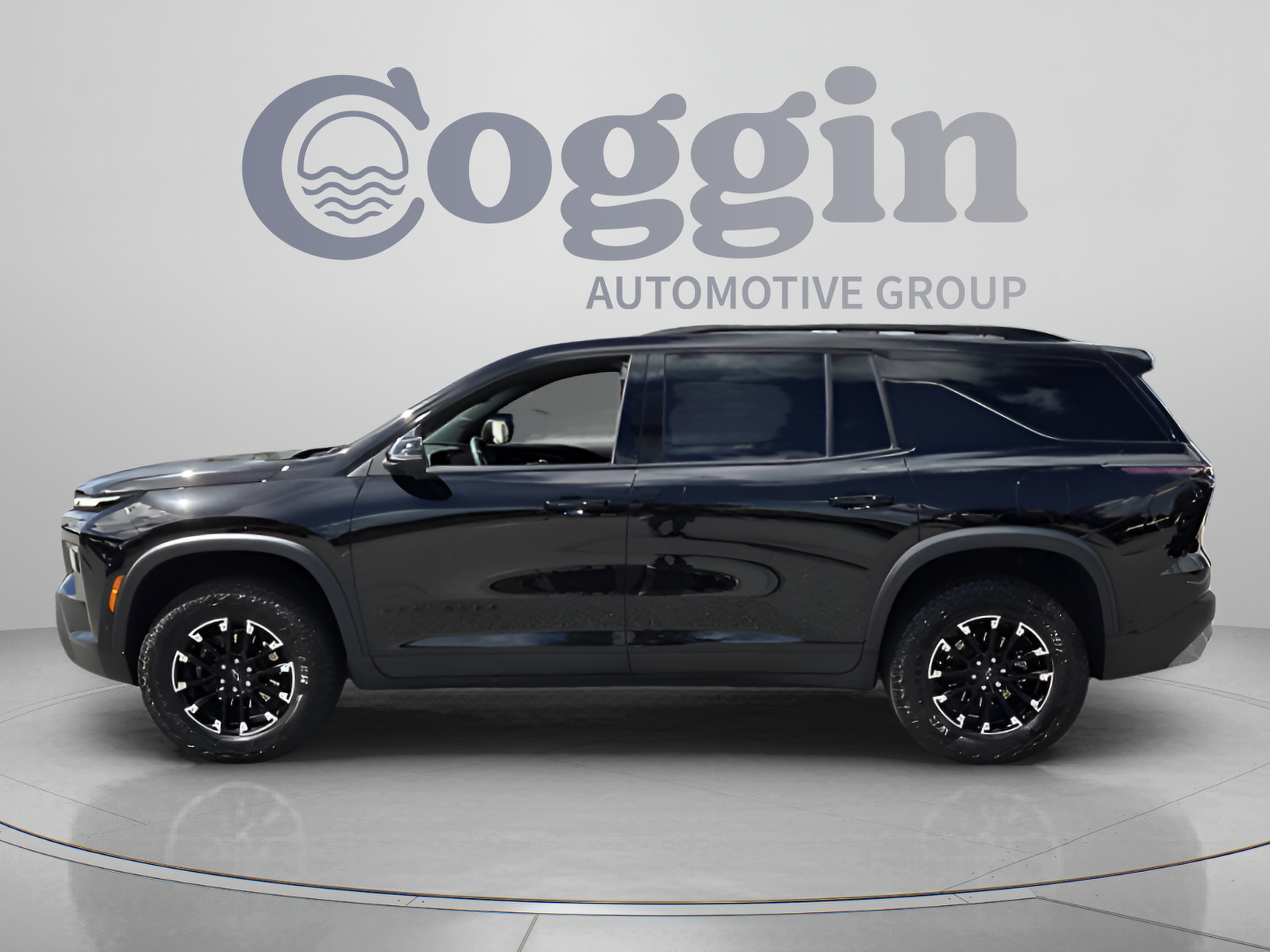 Certified 2024 Chevrolet Traverse Z71 w/ Enhanced Driving Package AWD/4WD image 2