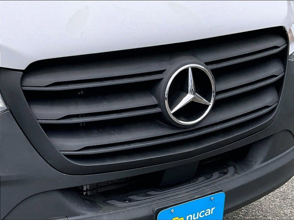 Used 2025 Mercedes-Benz Sprinter 2500 image 31