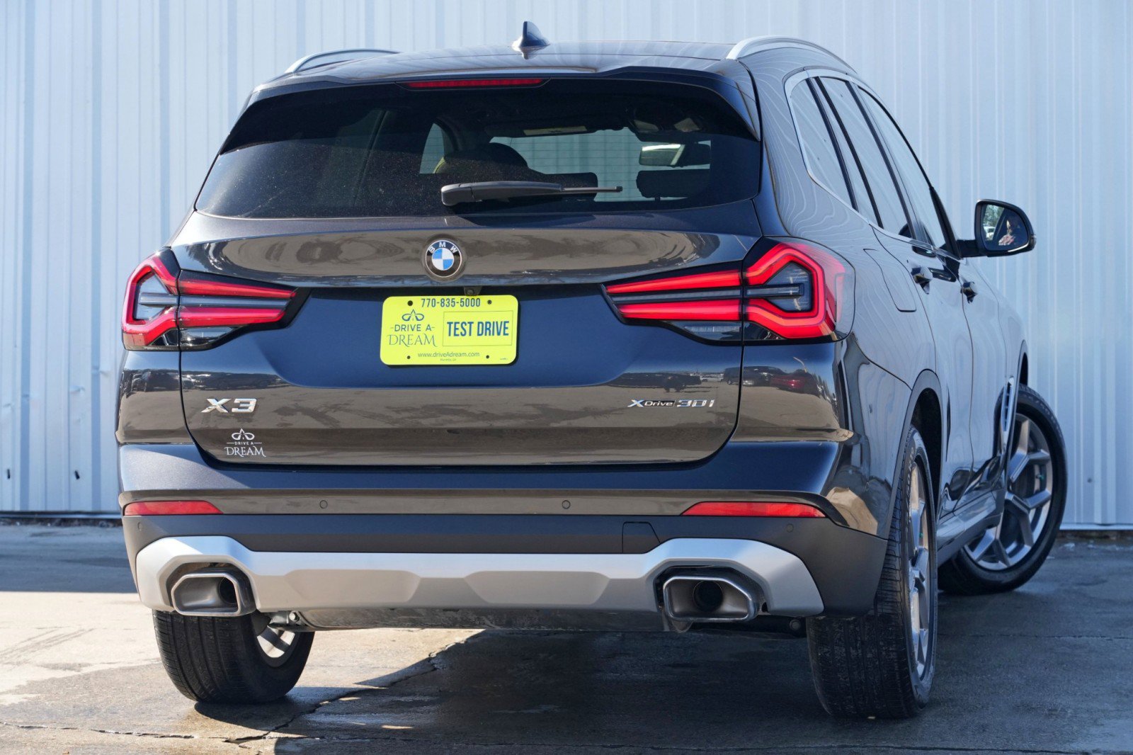 Used 2024 BMW X3 xDrive30i w/ Premium Package w/ZPA image 5