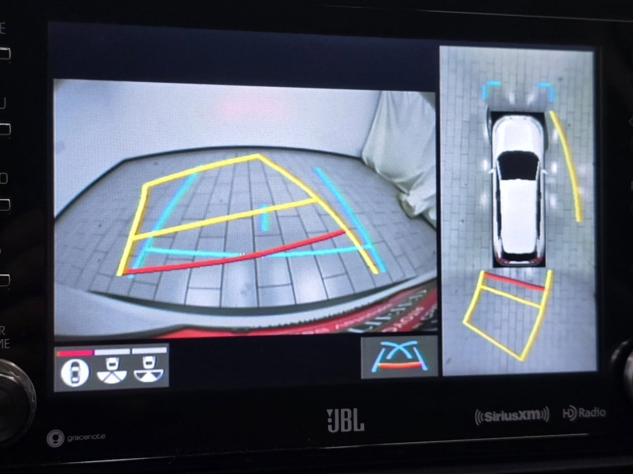 Used 2021 Toyota RAV4 Limited image 7