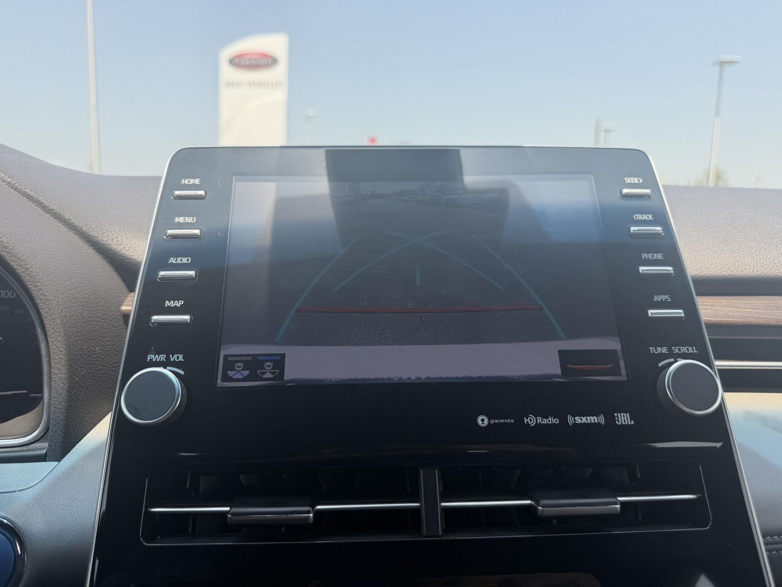 Used 2020 Toyota Avalon XLE w/ Moonroof Package FWD image 26