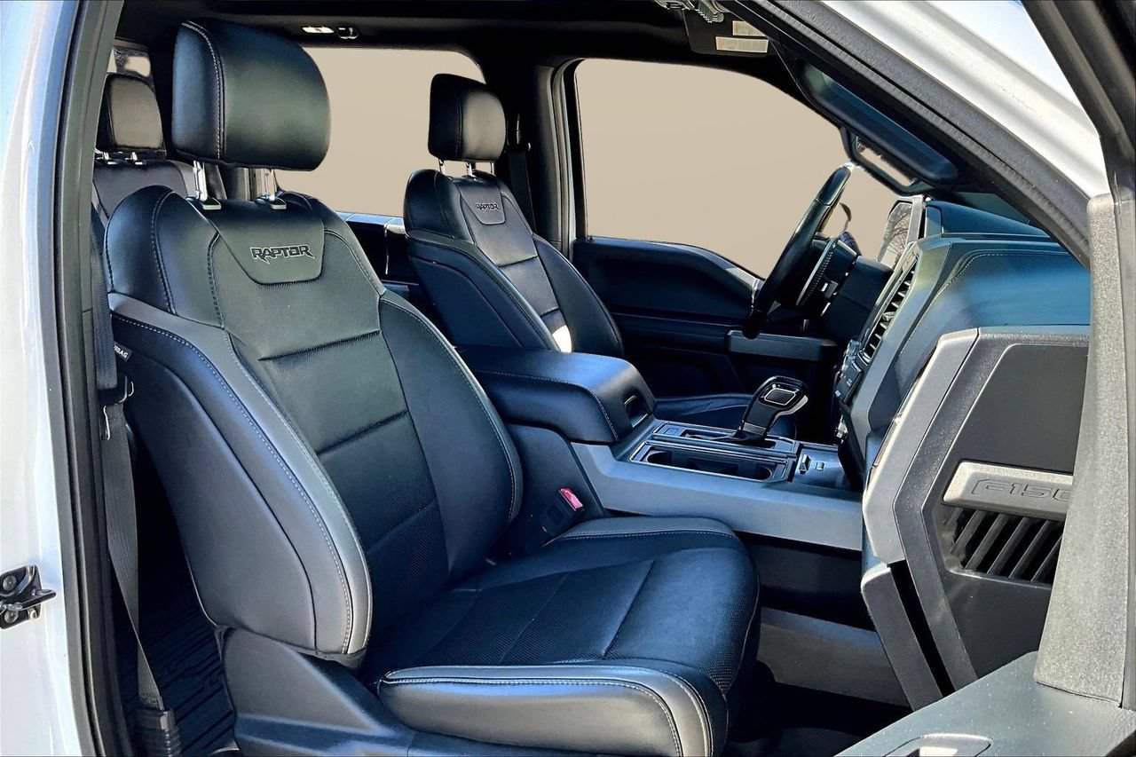 Used 2018 Ford F150 Raptor w/ Equipment Group 802A Luxury AWD/4WD image 24