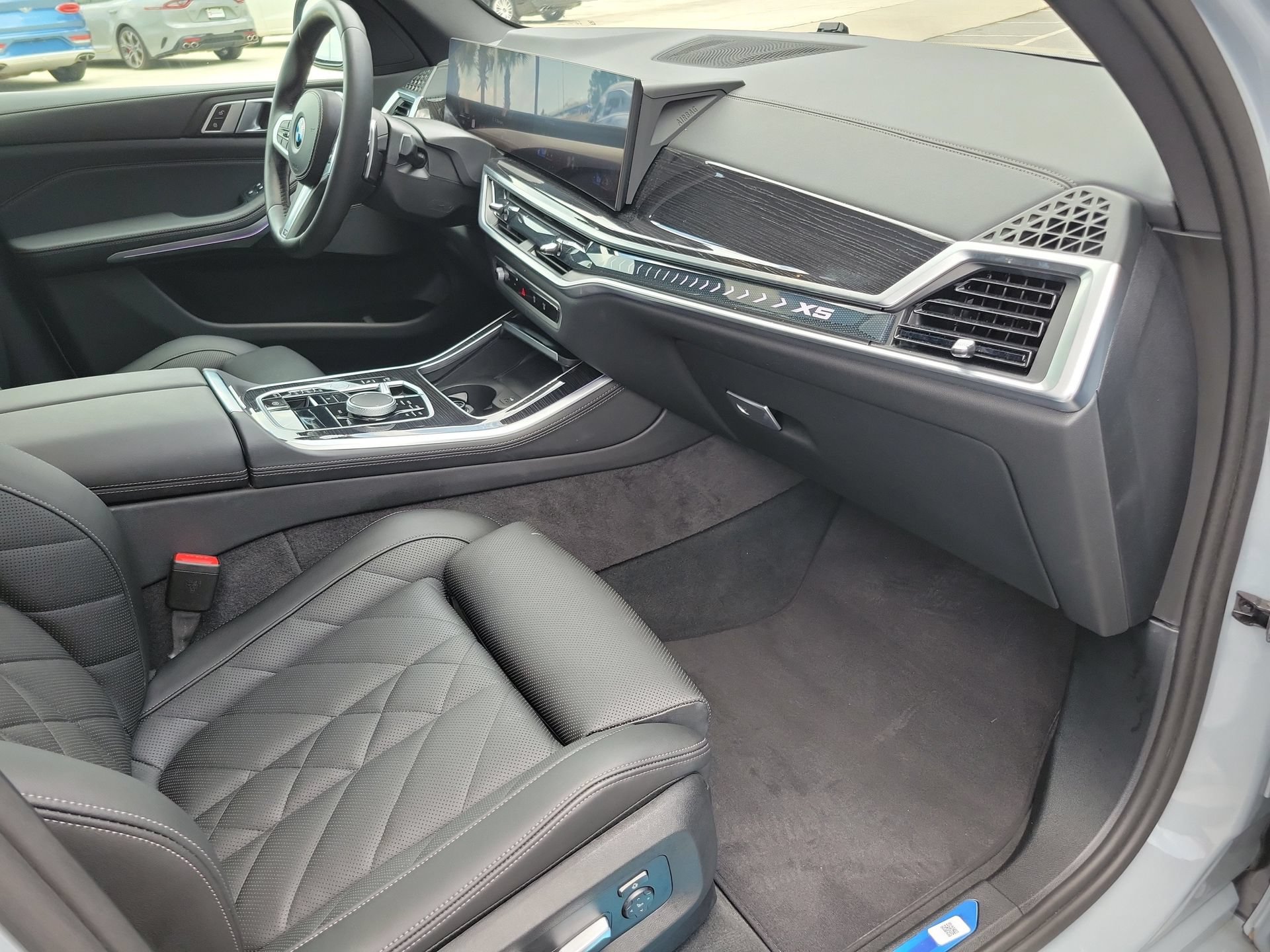 Used 2024 BMW X5 sDrive40i w/ M Sport Package RWD image 41