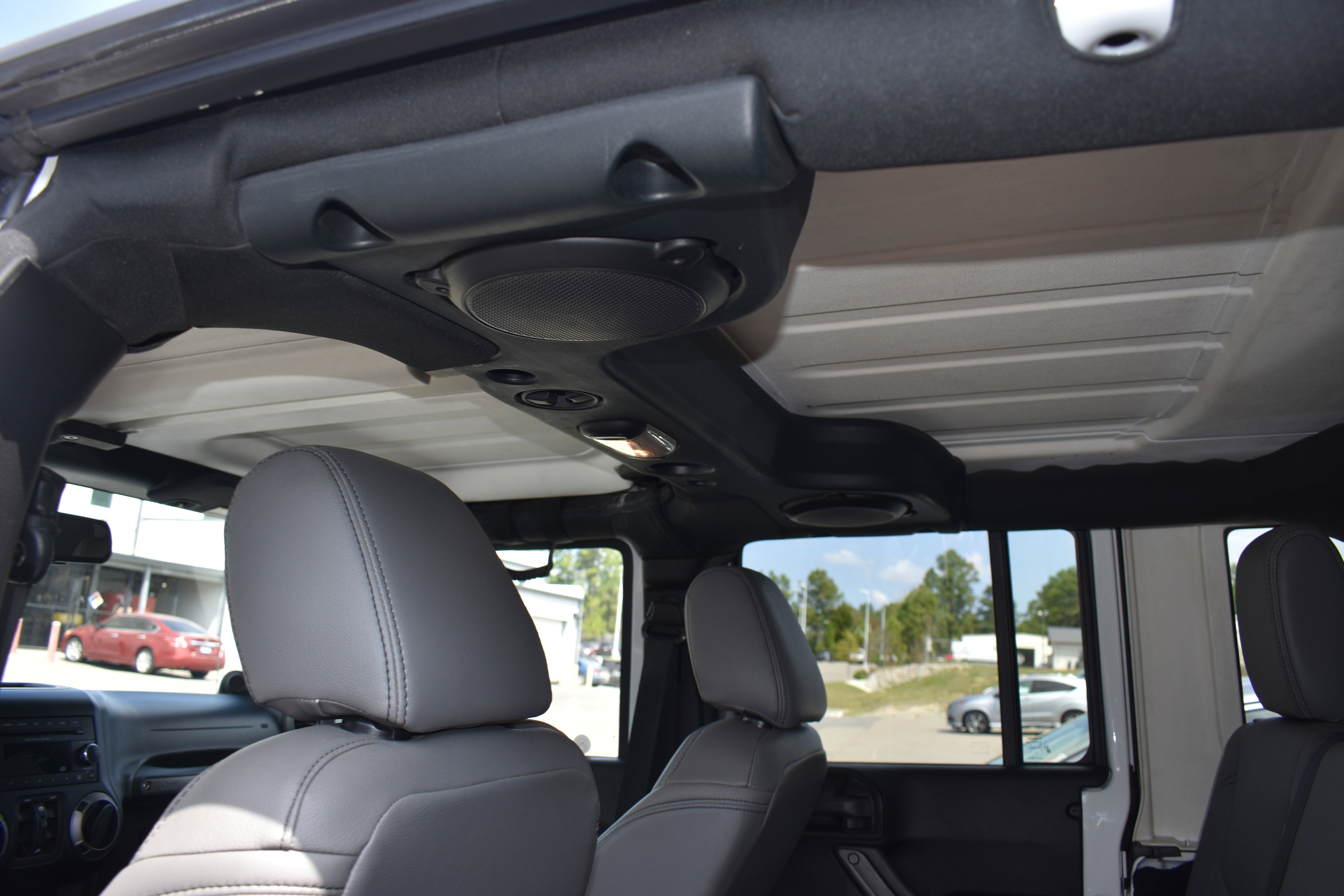 Used 2013 Jeep Wrangler Unlimited Sport image 26