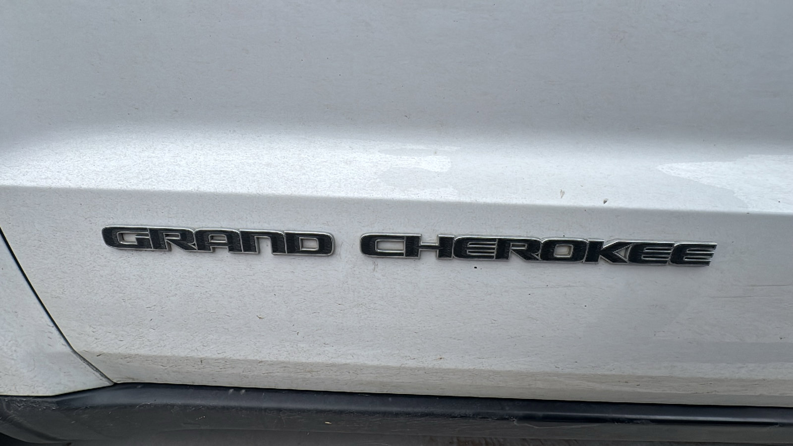 Used 2018 Jeep Grand Cherokee Laredo RWD image 16