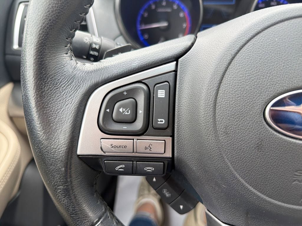 Used 2015 Subaru Outback 2.5i Limited AWD/4WD image 19
