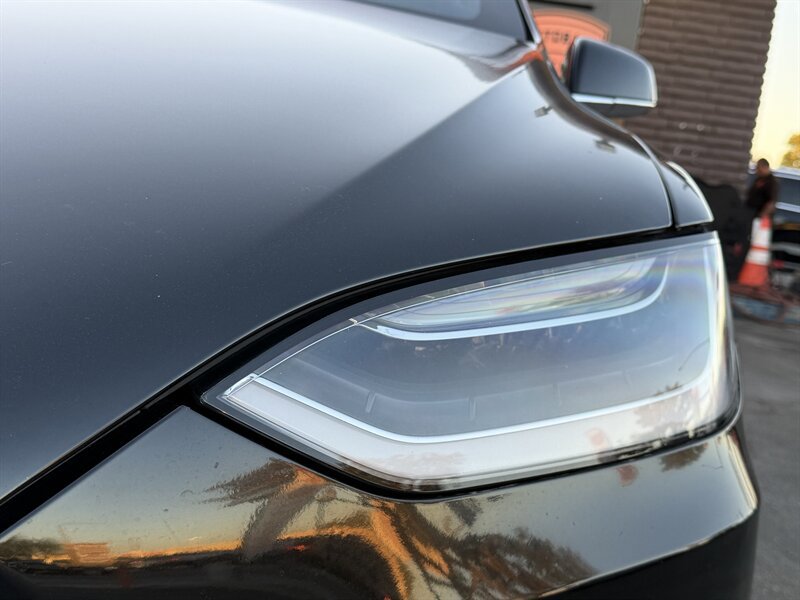 Used 2017 Tesla Model X P100D AWD/4WD image 4
