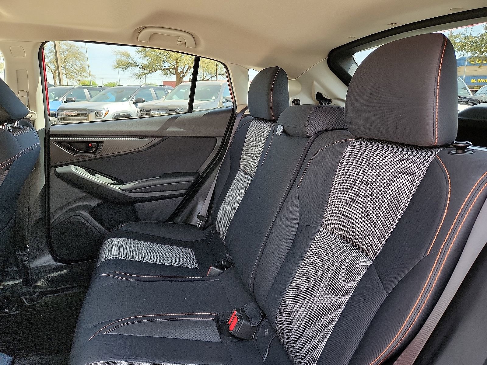 Used 2023 Subaru Crosstrek 2.0i Premium image 11