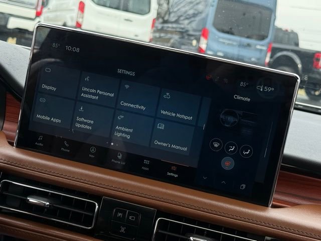 Used 2022 Lincoln Nautilus Reserve w/ Luxury Package image 23