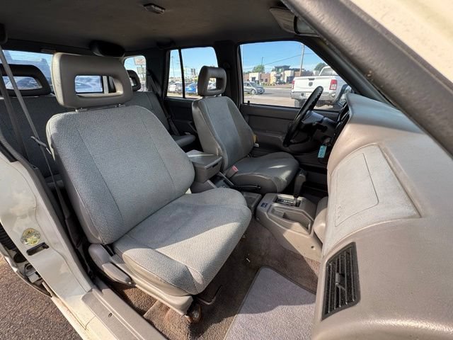 Used 1997 Isuzu Rodeo S RWD image 11