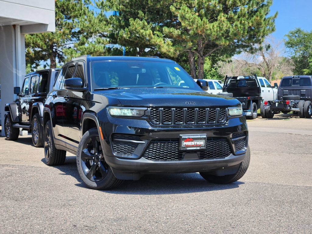 Used 2022 Jeep Grand Cherokee Altitude