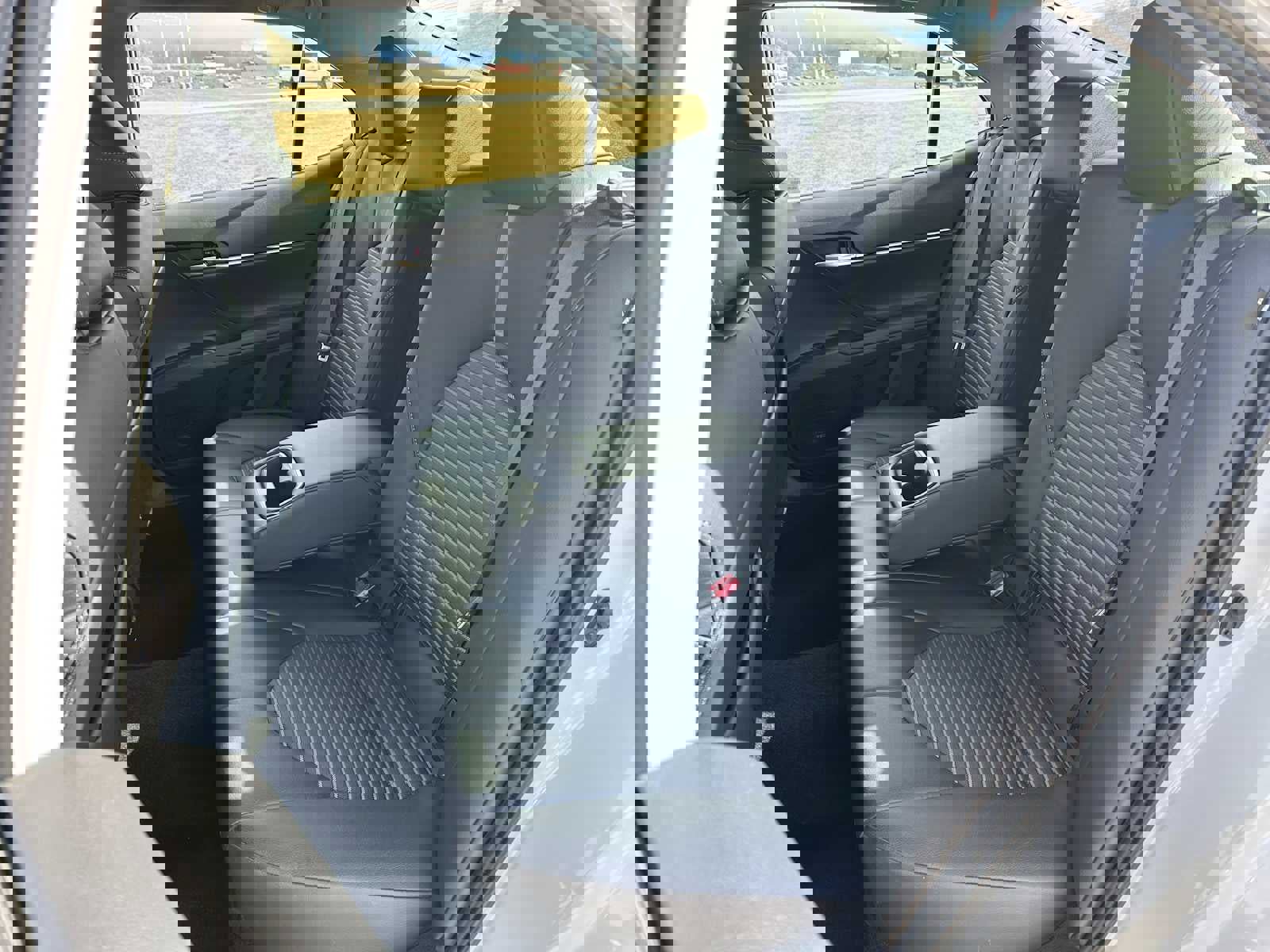 Used 2023 Toyota Camry SE image 17