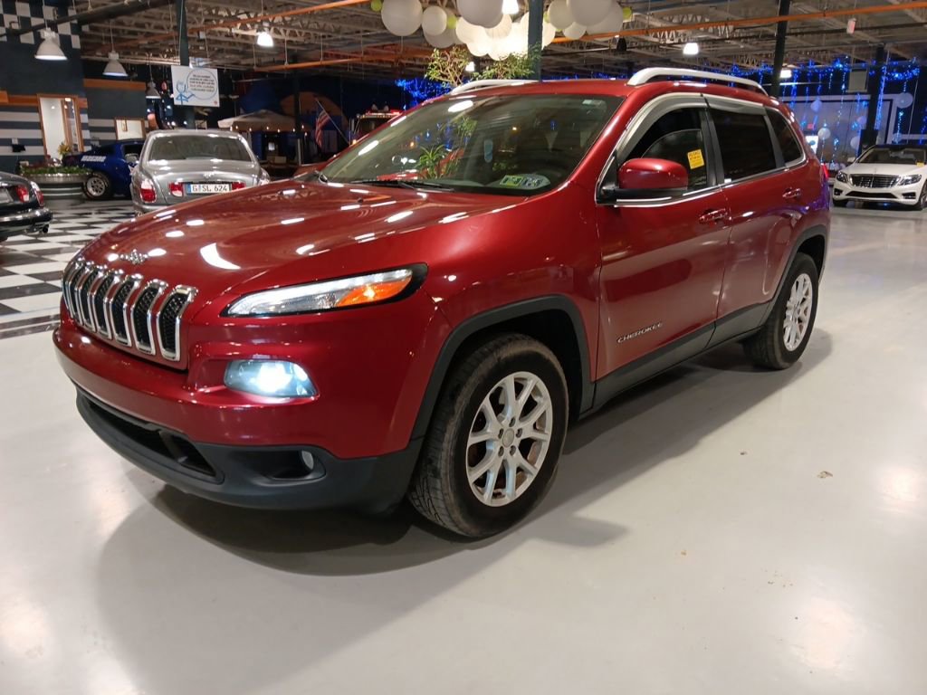 Used 2017 Jeep Cherokee Latitude w/ Safety/Convenience Group image 1