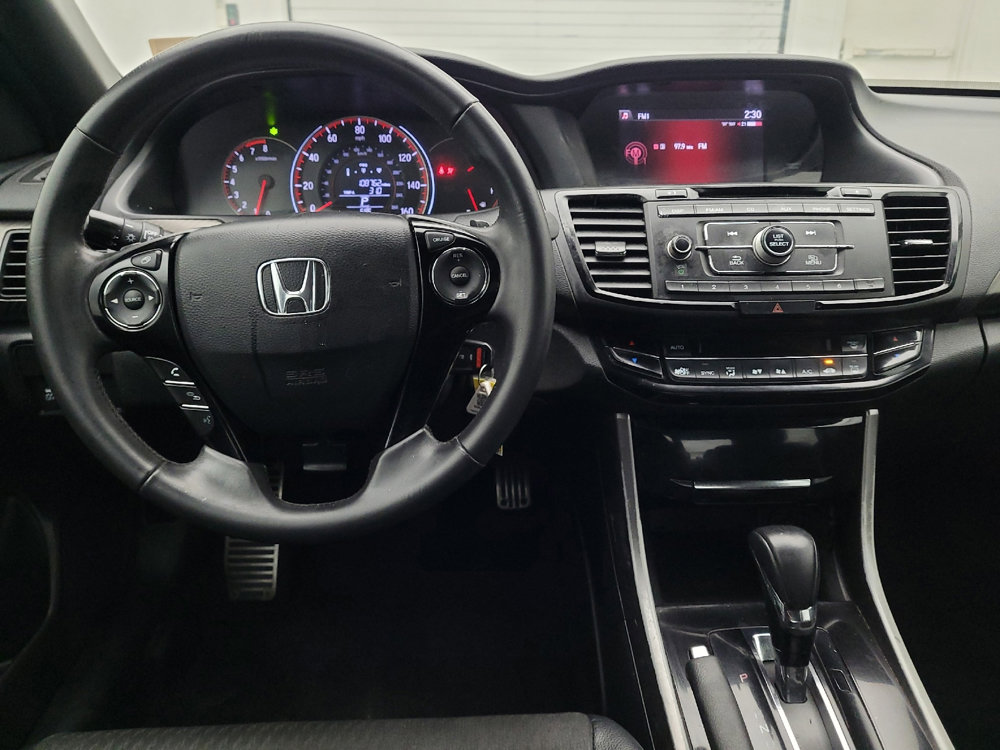 Used 2017 Honda Accord Sport image 22