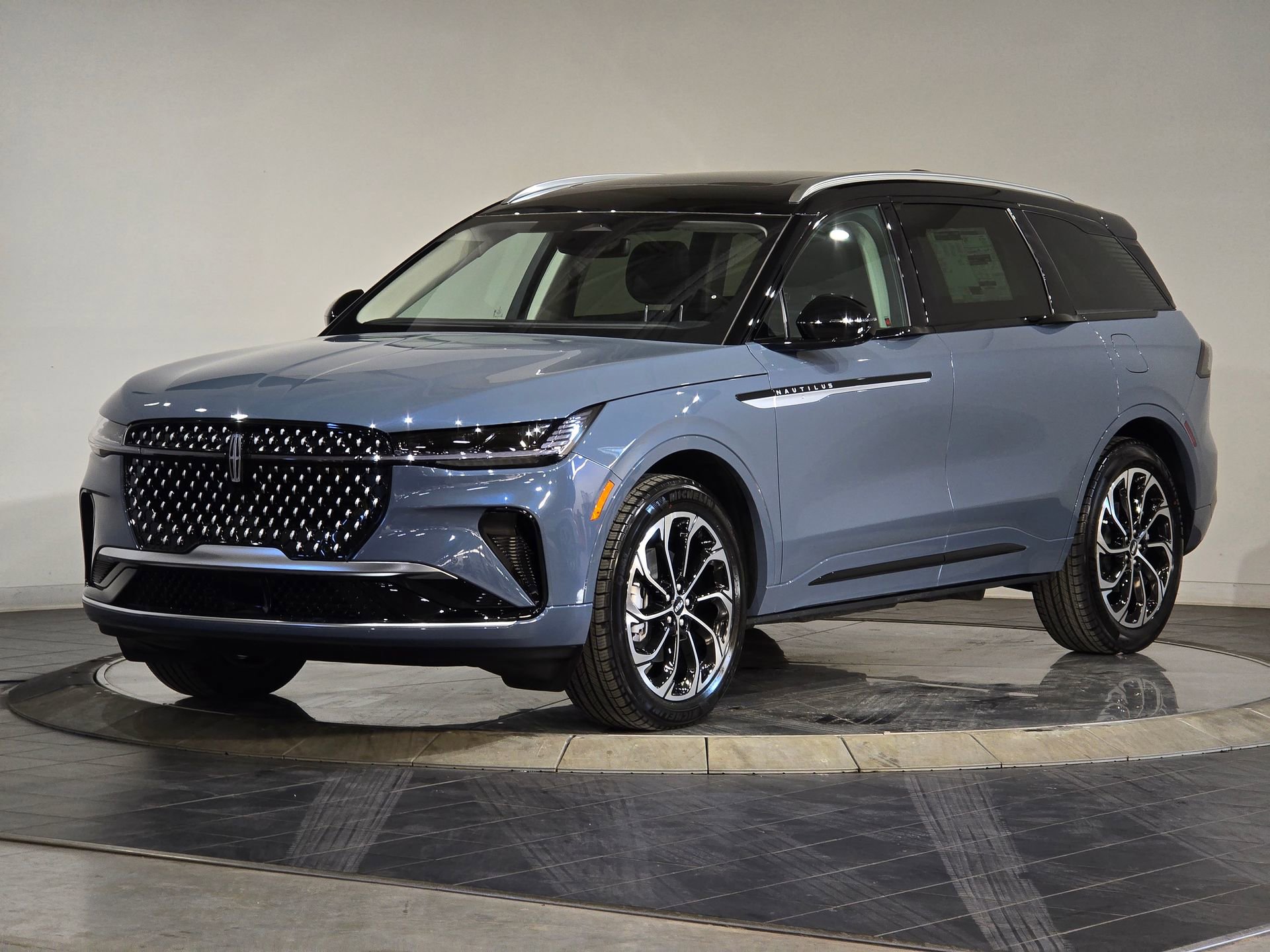 New 2026 Lincoln Nautilus Reserve AWD/4WD video 4