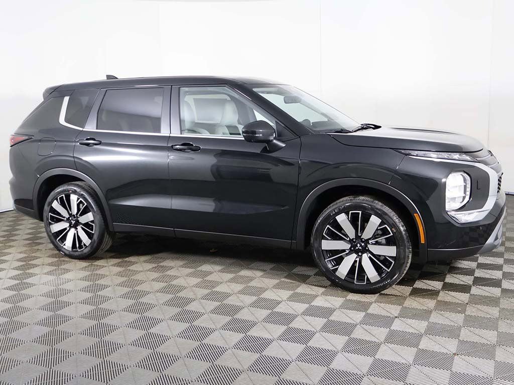 New 2025 Mitsubishi Outlander SE AWD/4WD image 20