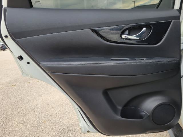 Used 2020 Nissan Rogue SL AWD/4WD image 10