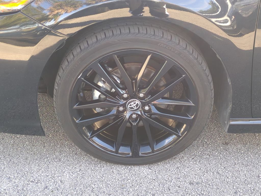 Used 2023 Toyota Camry XSE image 12