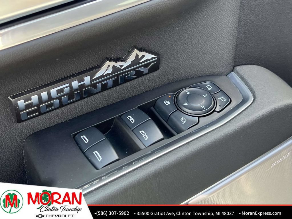 Certified 2025 Chevrolet Silverado 1500 High Country w/ High Country Premium Package AWD/4WD image 17