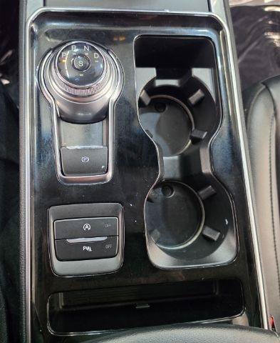Used 2020 Ford Edge Titanium w/ Cargo Accessory Package FWD image 29