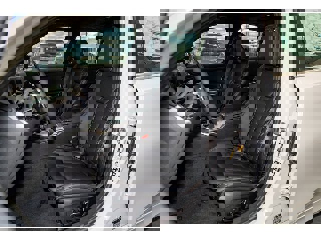 New 2026 BMW 330i xDrive Sedan w/ Premium Package image 73