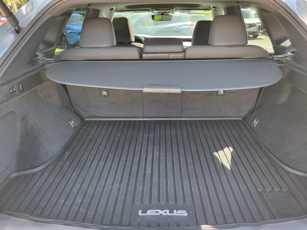 Used 2023 Lexus RX 350 Premium w/ Accessory Package AWD/4WD image 8