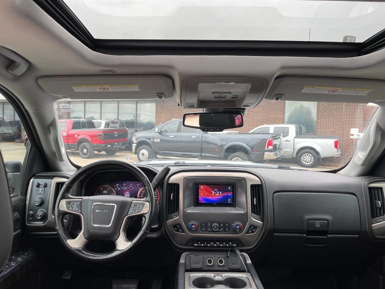 Used 2015 GMC Sierra 3500 Denali w/ Duramax Plus Package image 25