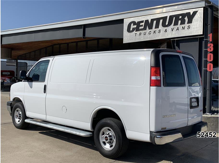 Used 2024 GMC Savana 2500 w/ Driver Convenience Package image 6