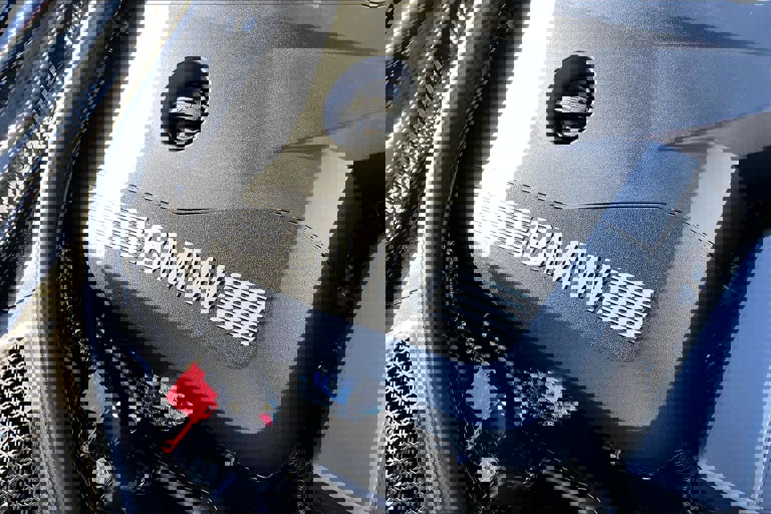 Used 2026 BMW 330i Sedan w/ Premium Package image 17