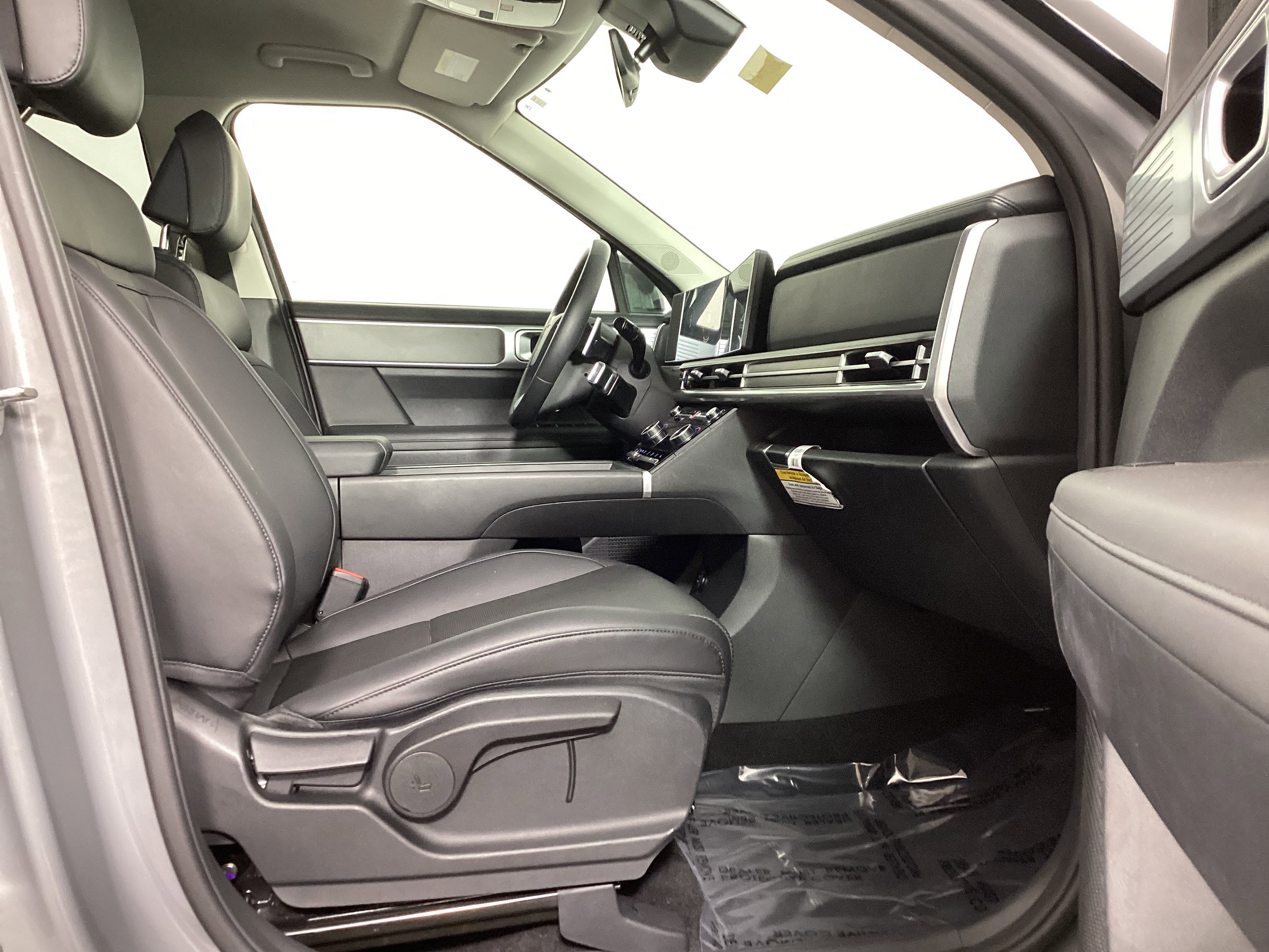 Used 2024 Hyundai Santa Fe SEL image 27